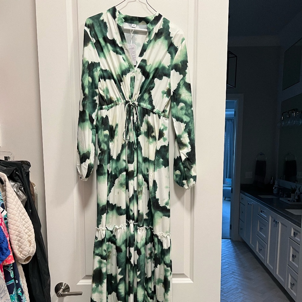 Green maxi dress